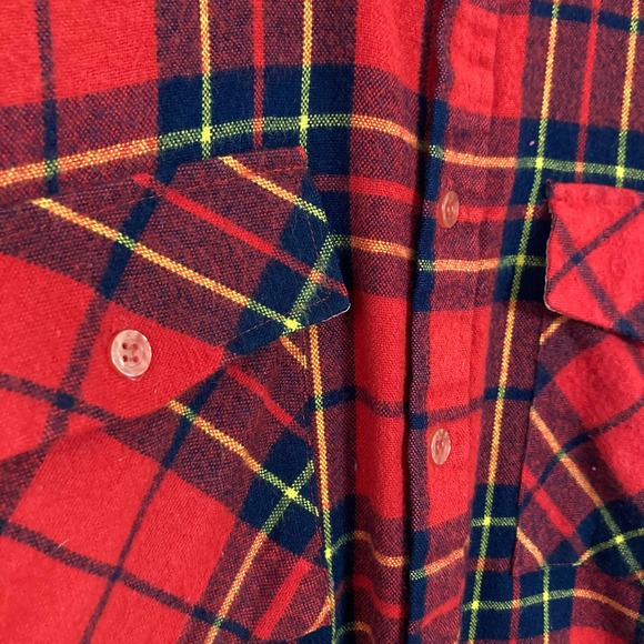 Vintage 70s Red Flannel Plaid Shirt // Size XL - Picture 5 of 6